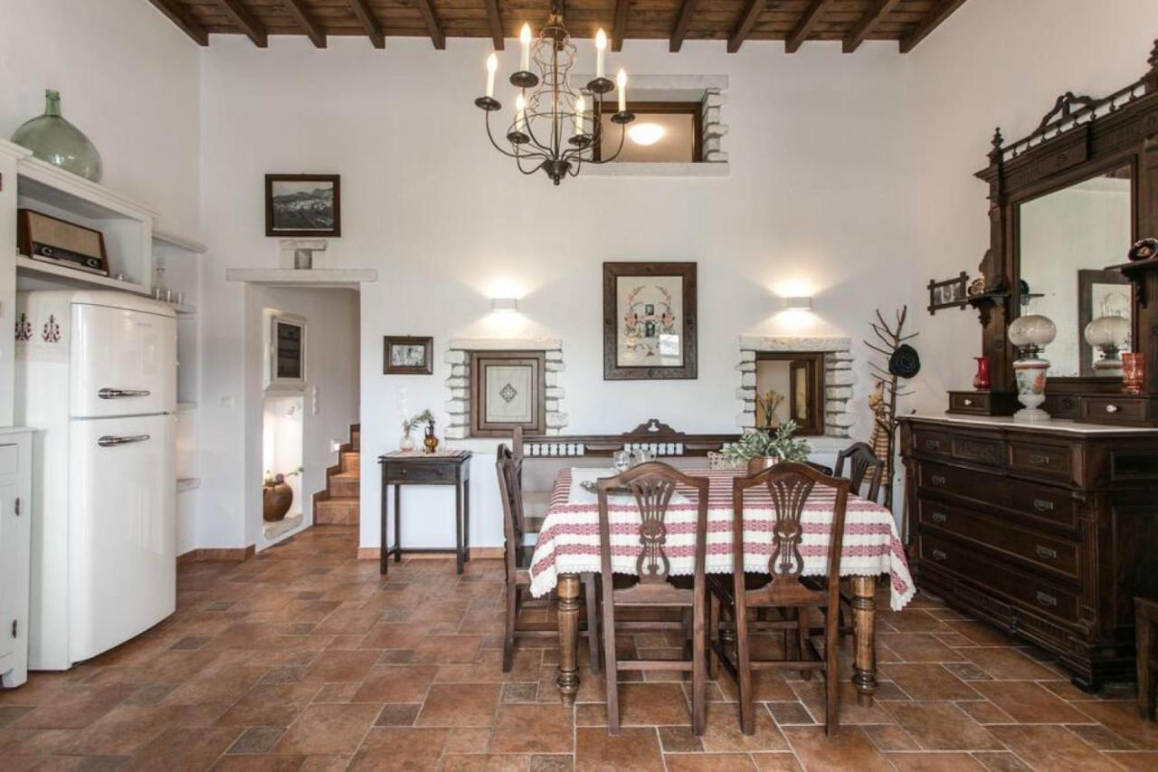 Traditional Inn Pirethron Apérathos 外观 照片