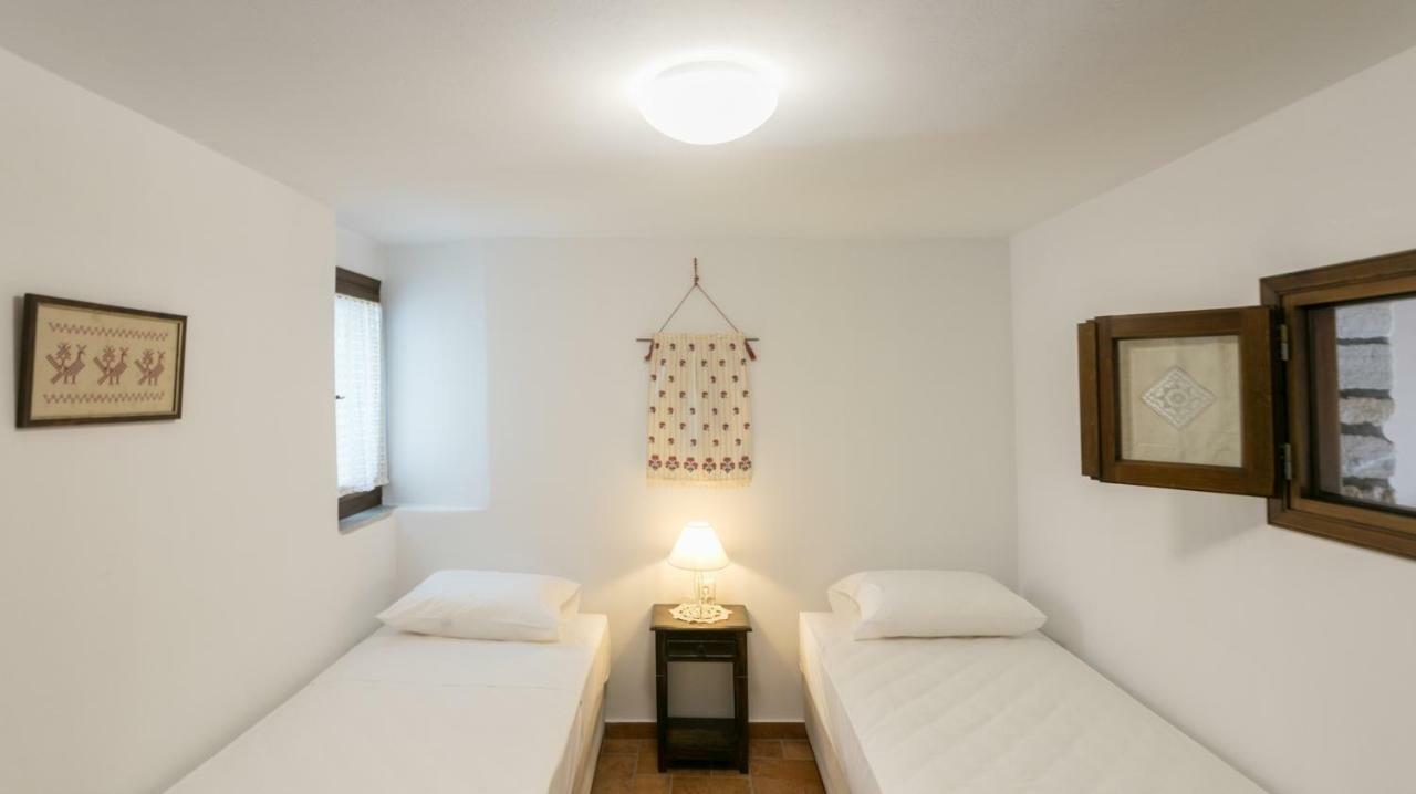 Traditional Inn Pirethron Apérathos 外观 照片